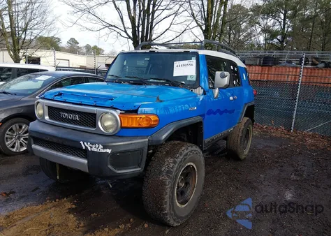 2007 Toyota Fj Cruiser z USA, uszkodzony, nr VIN JTEBU11F270015918